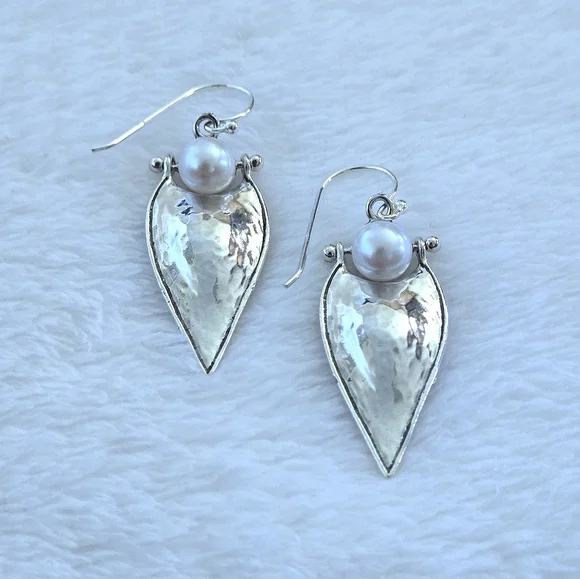 Noa Zuman Inverted Teardrop💧 With Freshwater Pearl Earrings - Picture 13 of 16